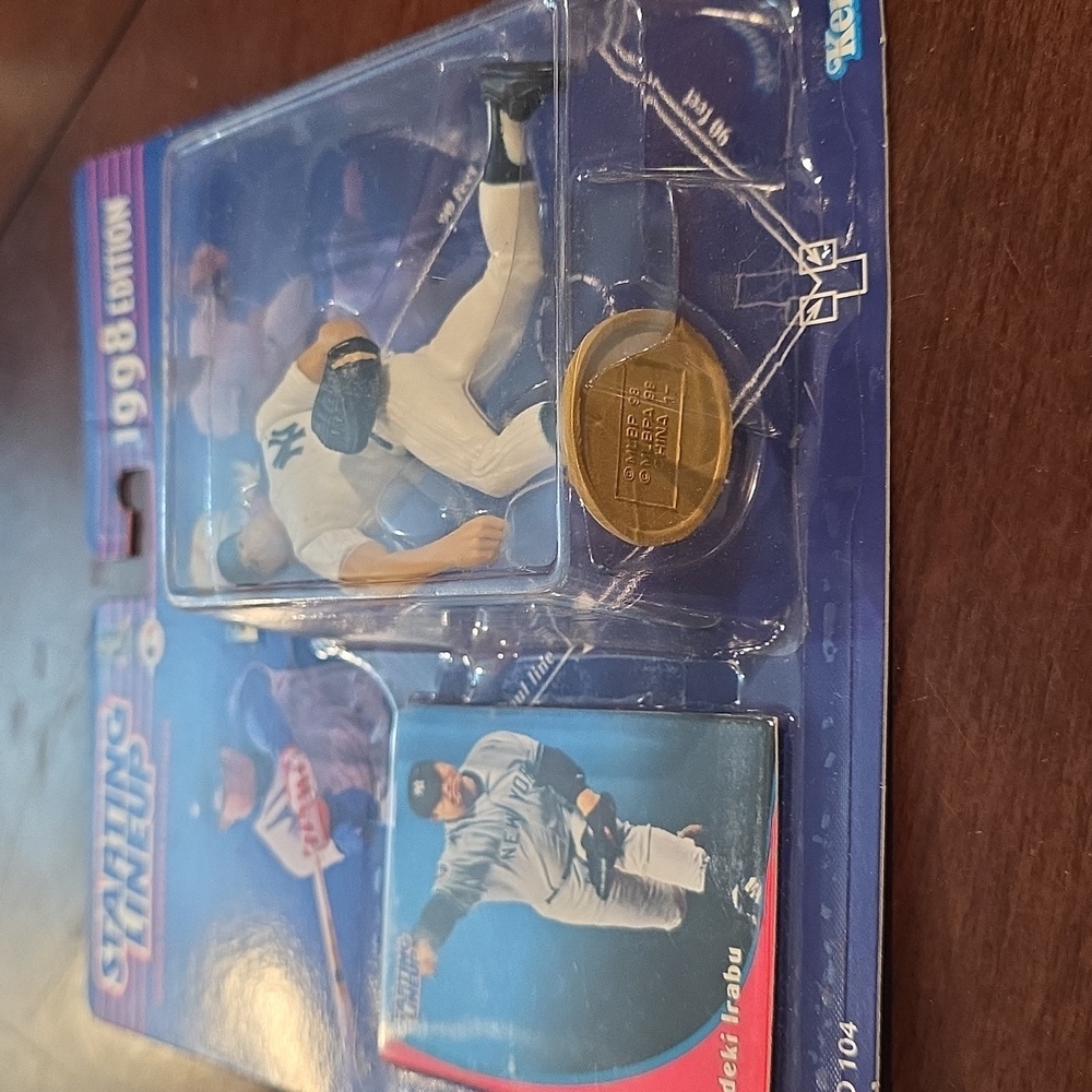1998 Starting Lineup Extended Series Figure- Hideki Irabu - Picture 2 of 7